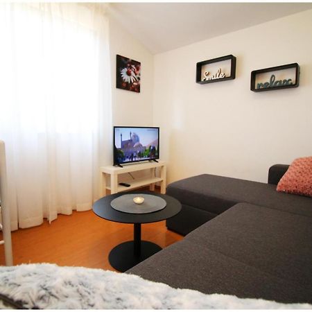 Studio Apartman Elena Primošten Exterior foto