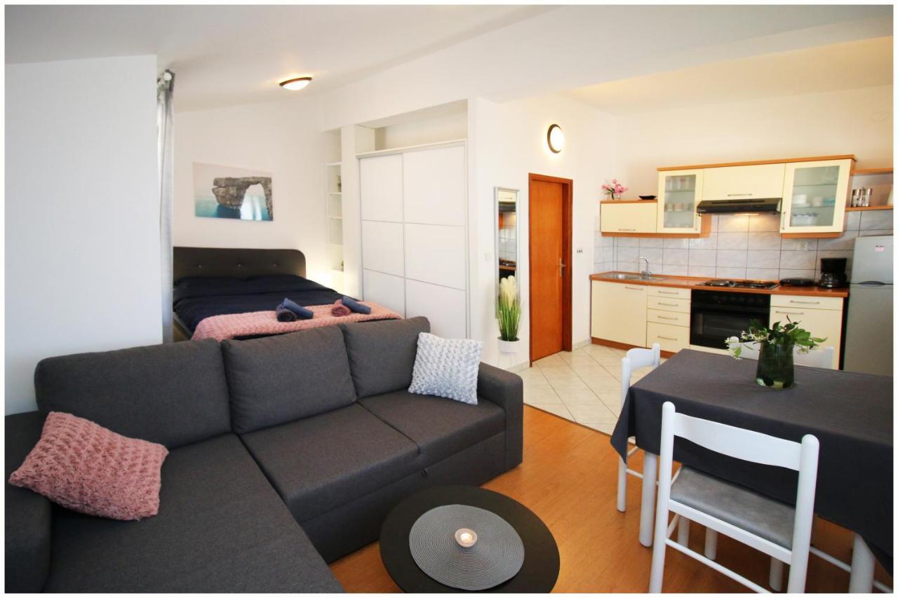 Studio Apartman Elena Primošten Exterior foto